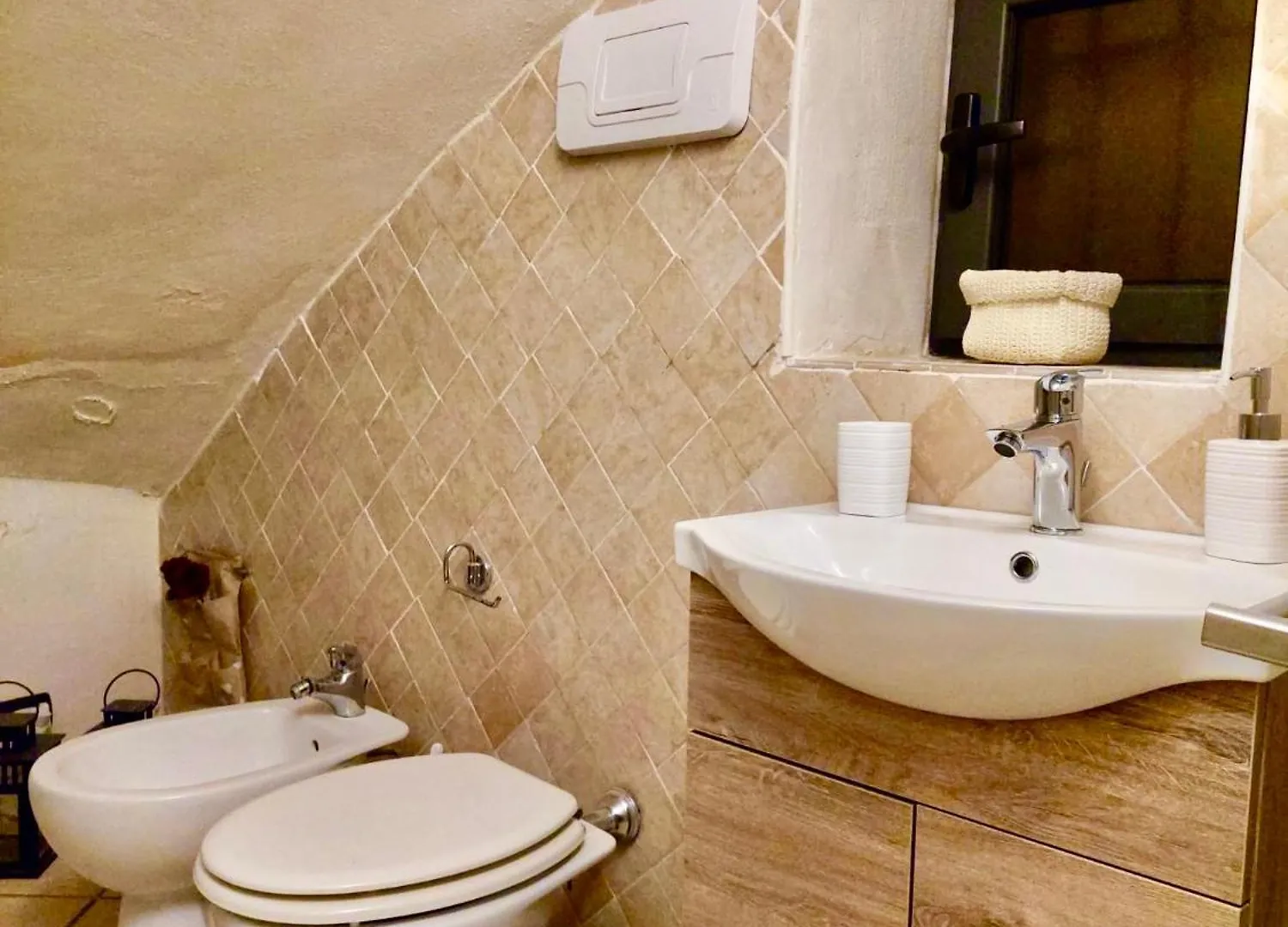Casa Andrea - Plebiscito Apartment Naples