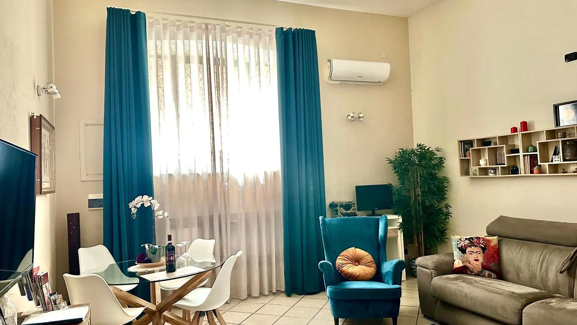 Casa Andrea - Plebiscito Apartment Naples Italy